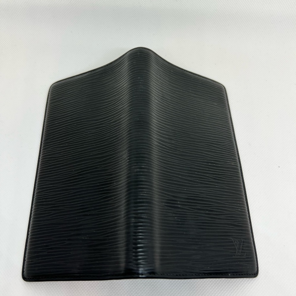 ♦️Louis Vuitton Epi Black checkbook holder